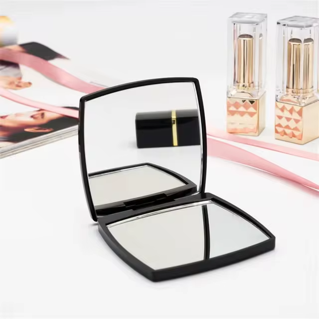 180° Portable and Compact Mirror