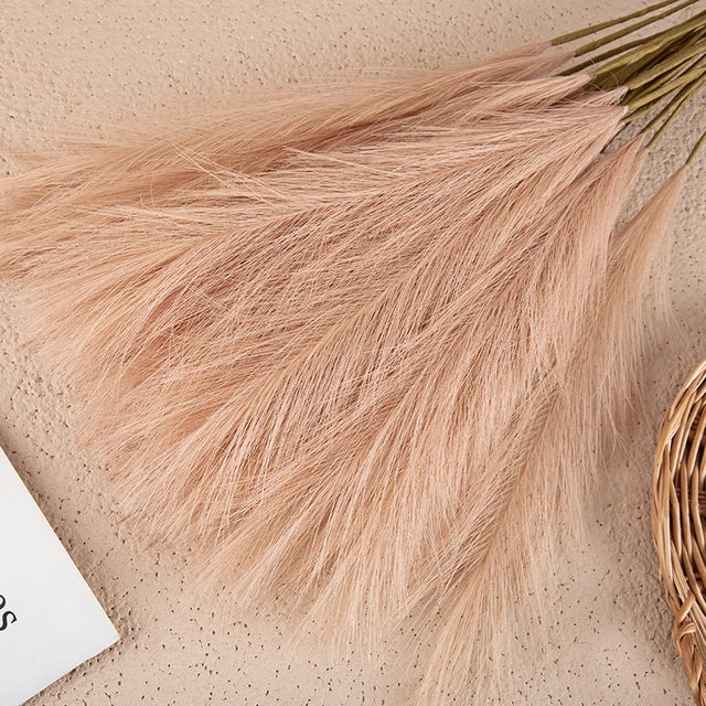 Soft Feather Pampas Flower Arrangement