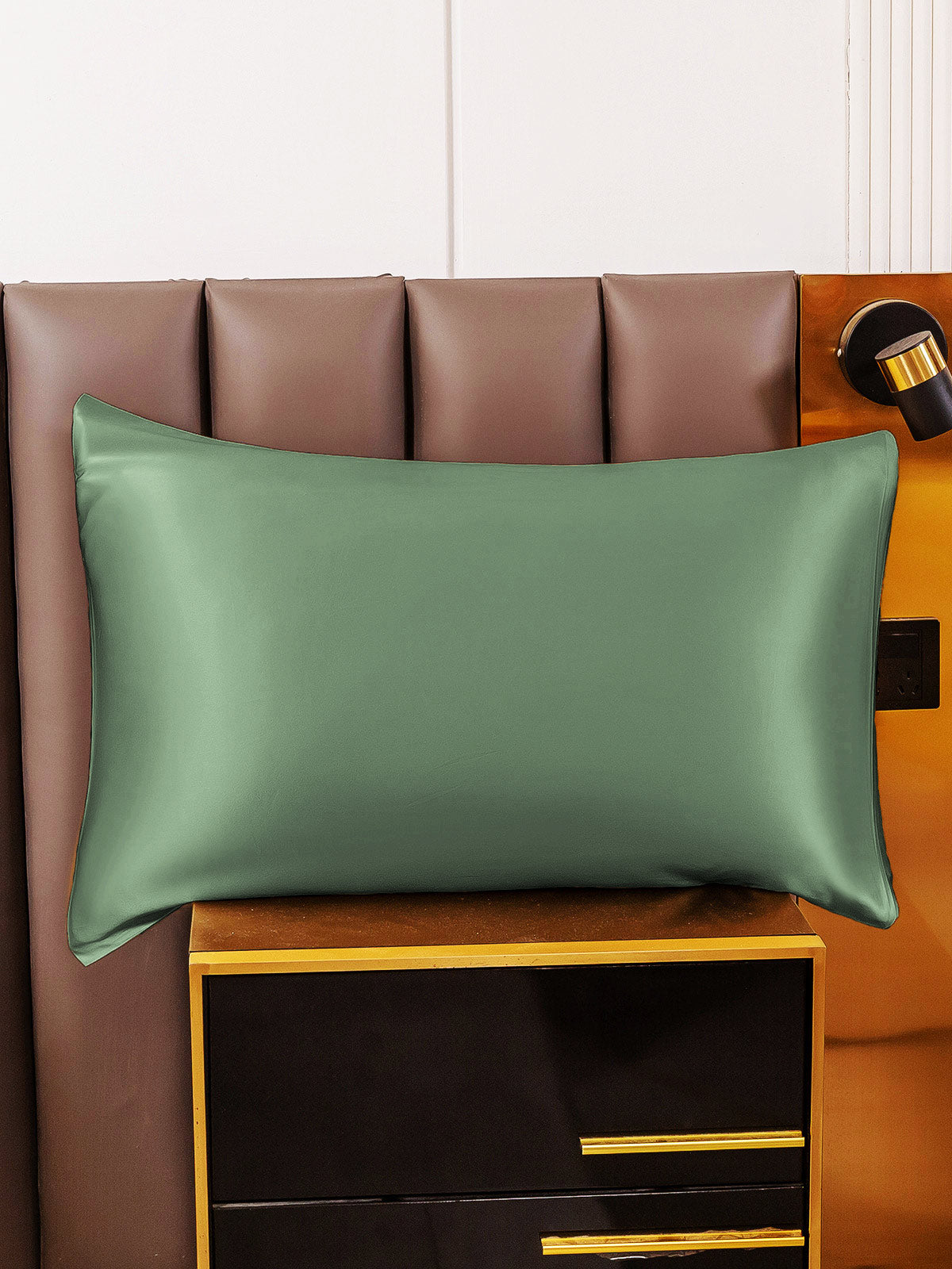 Soft 100% Silk Pillowcase with Hidden Zipper