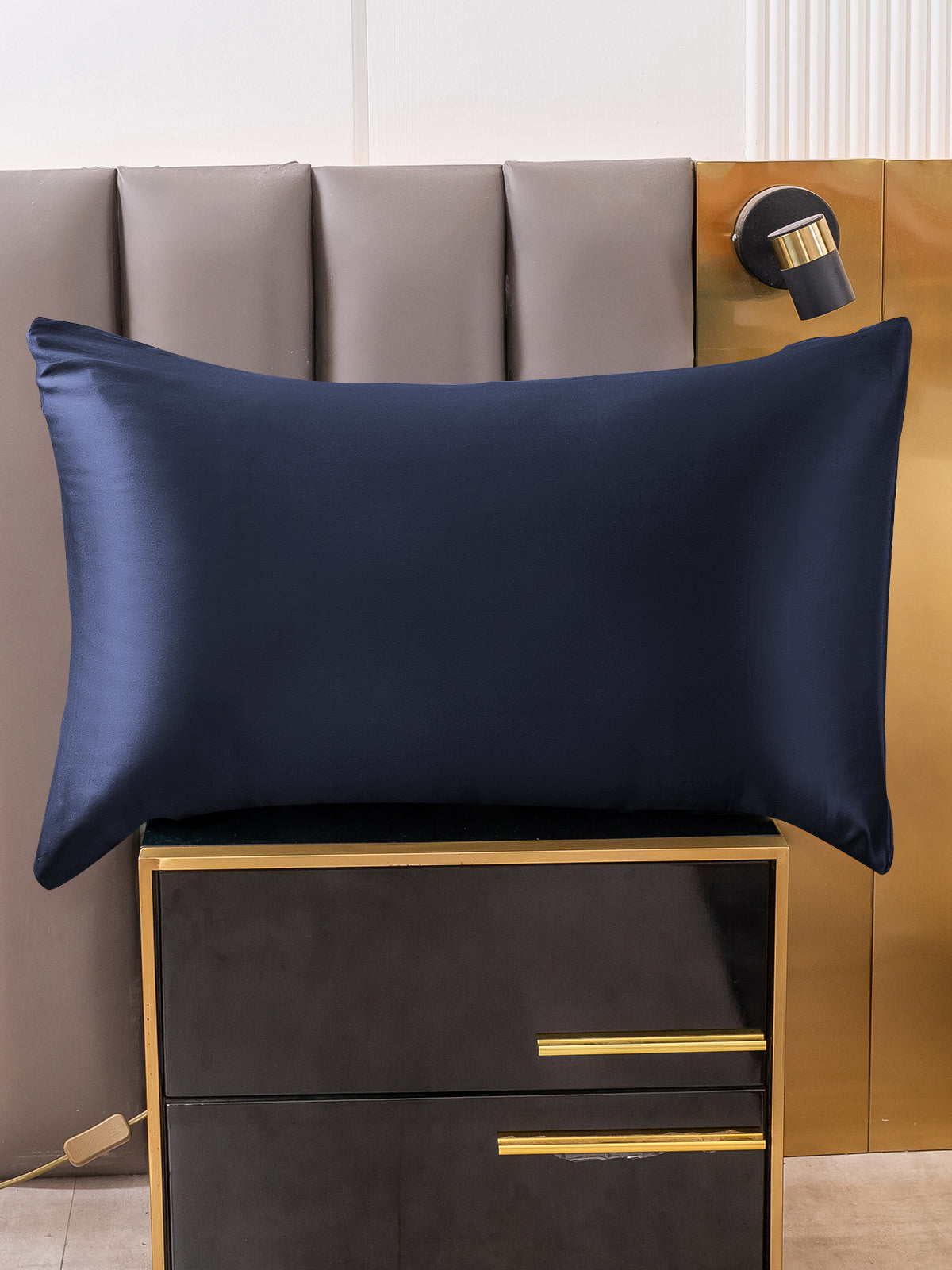 Soft Silk Pillowcase with Hidden Zipper Closure