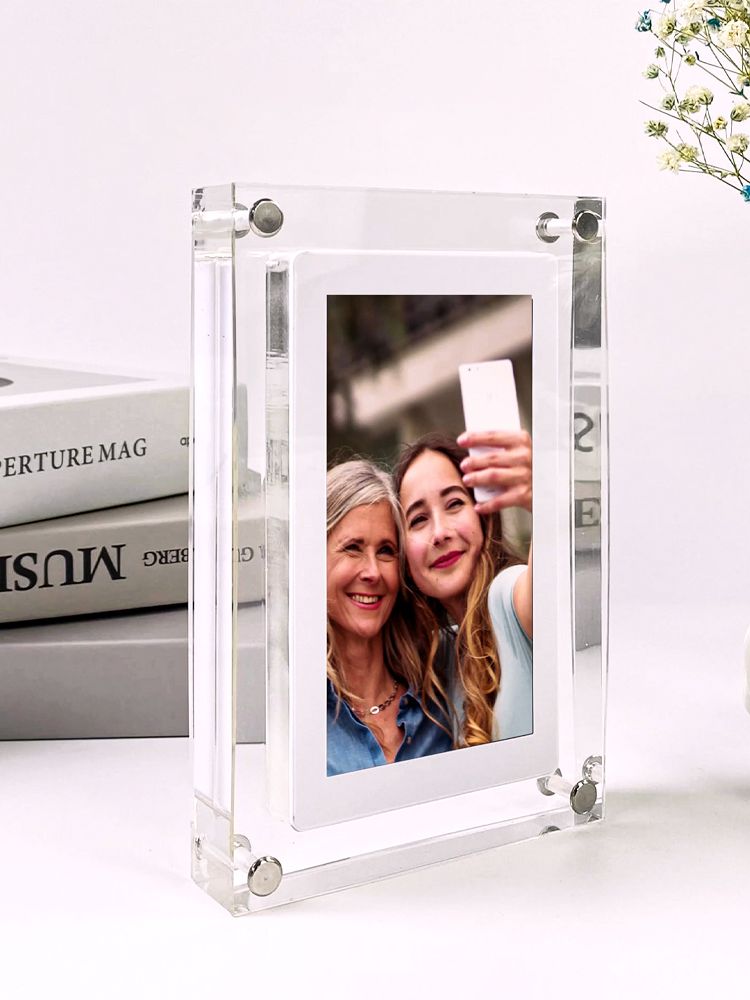 Contemporary Digital Picture Frame for Favorite Moments - Glamry