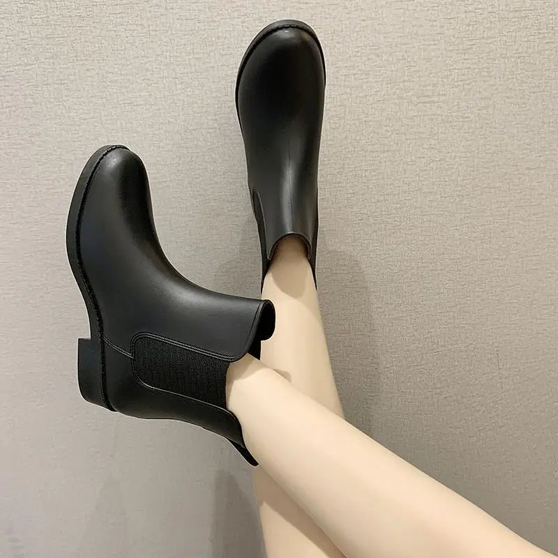 Comfortable Women's Waterproof Rain Boots - Glamry