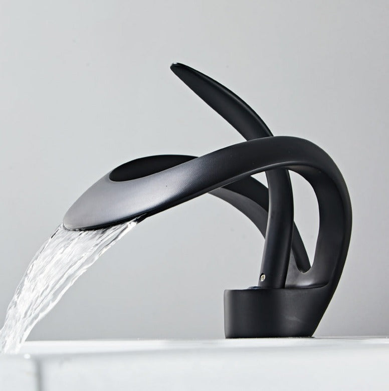 Luxury Gold Tone Modern Bathroom Faucet
