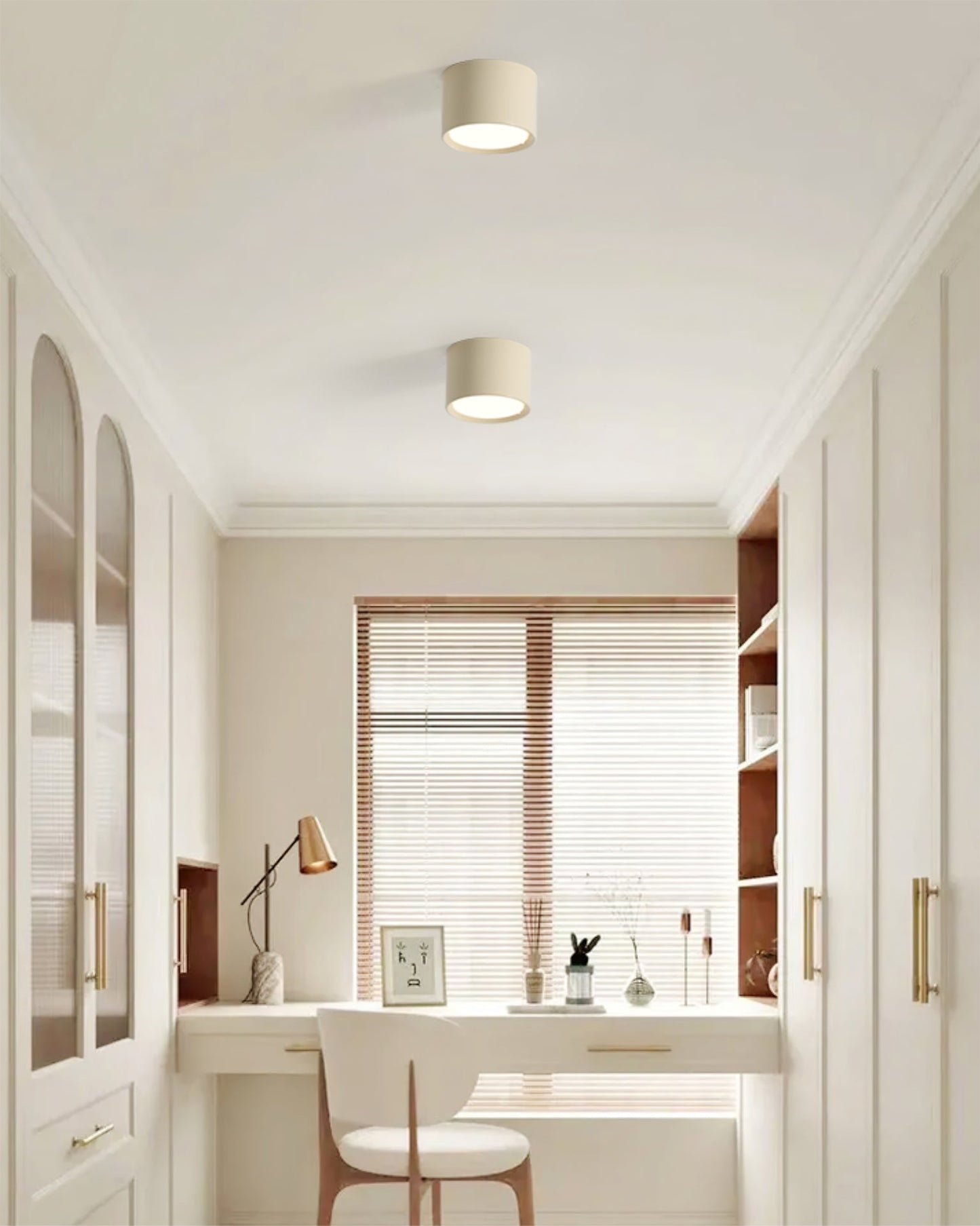 Elegant Round Ceiling Lamp with Soft Lighting