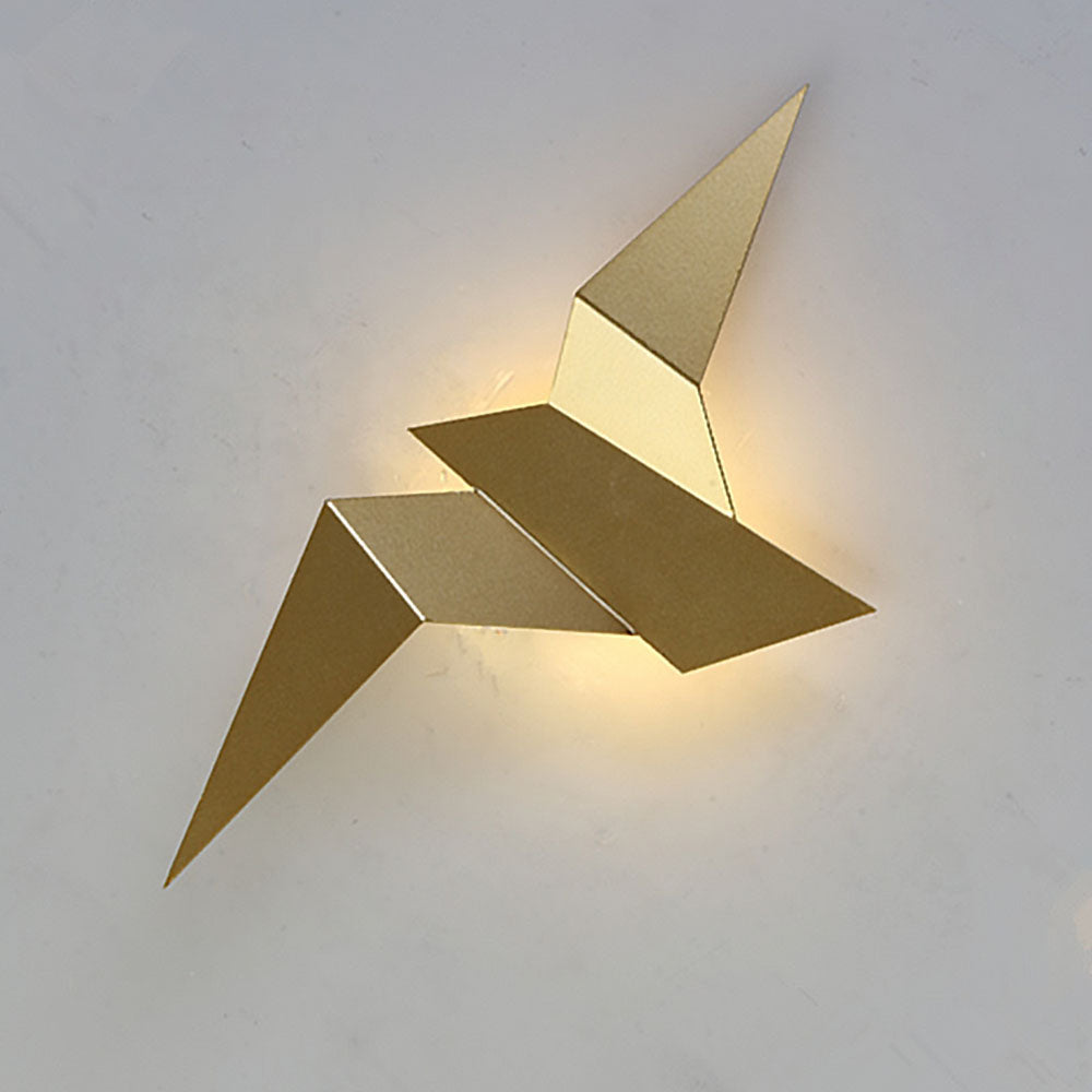 Beautiful Bird Design Wall Lamp