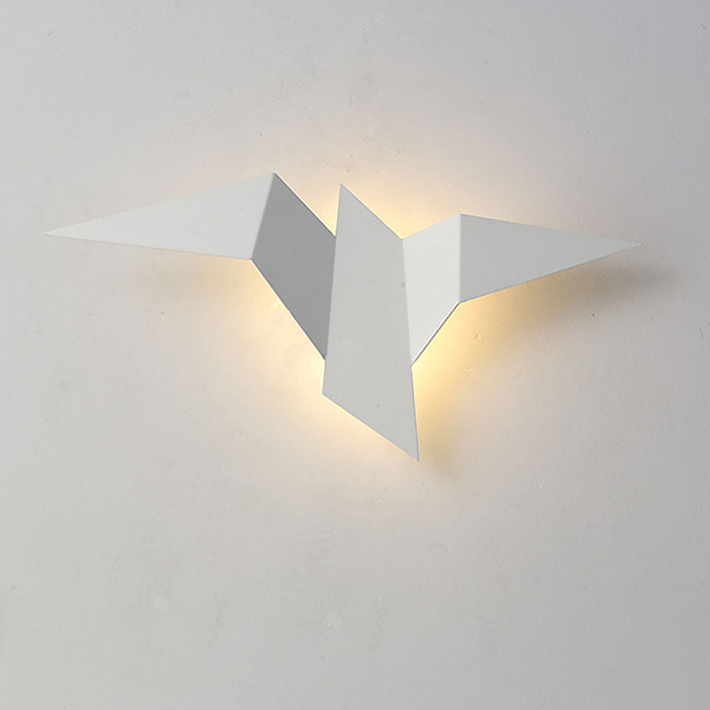 Beautiful Bird Design Wall Lamp
