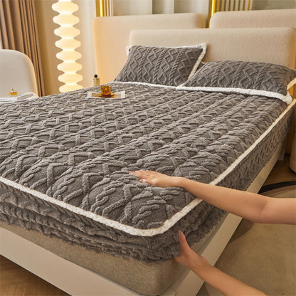 Plush Soft Fitted Mattress Protector for Deep Sleep