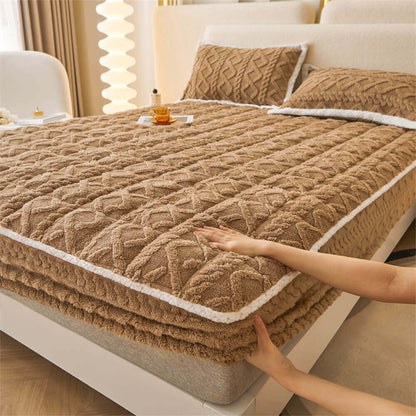 Plush Soft Fitted Mattress Protector for Deep Sleep