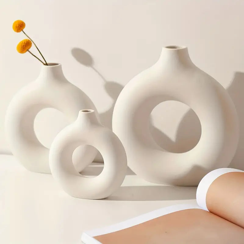 Beautiful Clear Glass Decorative Vase