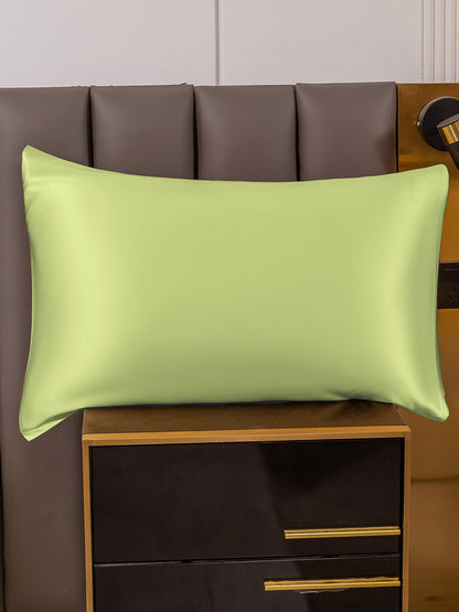 Soft Mulberry Silk Pillowcase with Zipper Closure