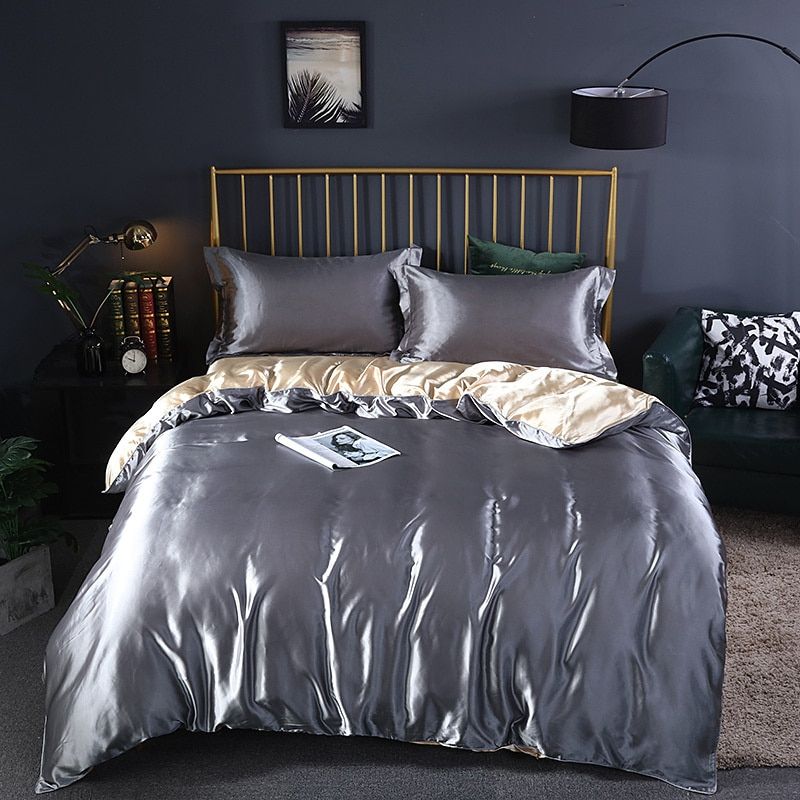 Soft 4-Piece Premium Silk Bed Set