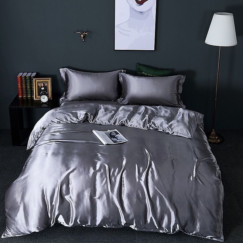 Soft 4-Piece Premium Silk Bed Set