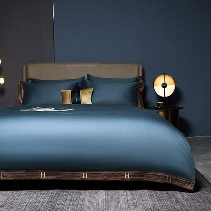 Luxurious Blue Bedding Set