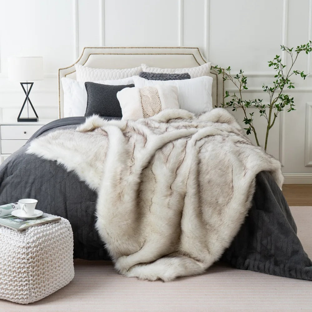Plush Faux Fur Throw Blanket